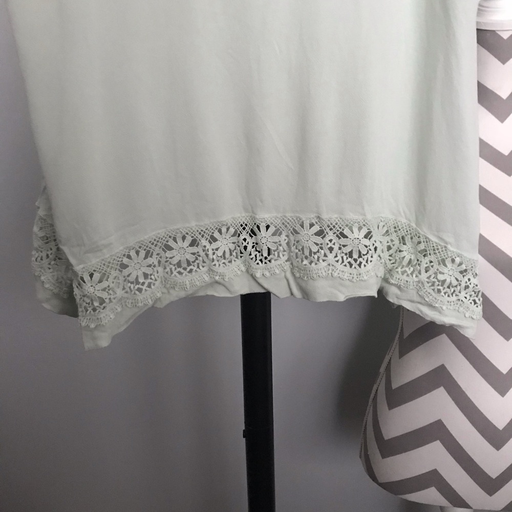 Embroidered tank - Picture 4 of 6